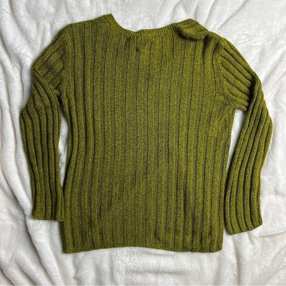 Chico’s Green Pullover Sweater Size 1 Medium 8 v-neck - Picture 4 of 5